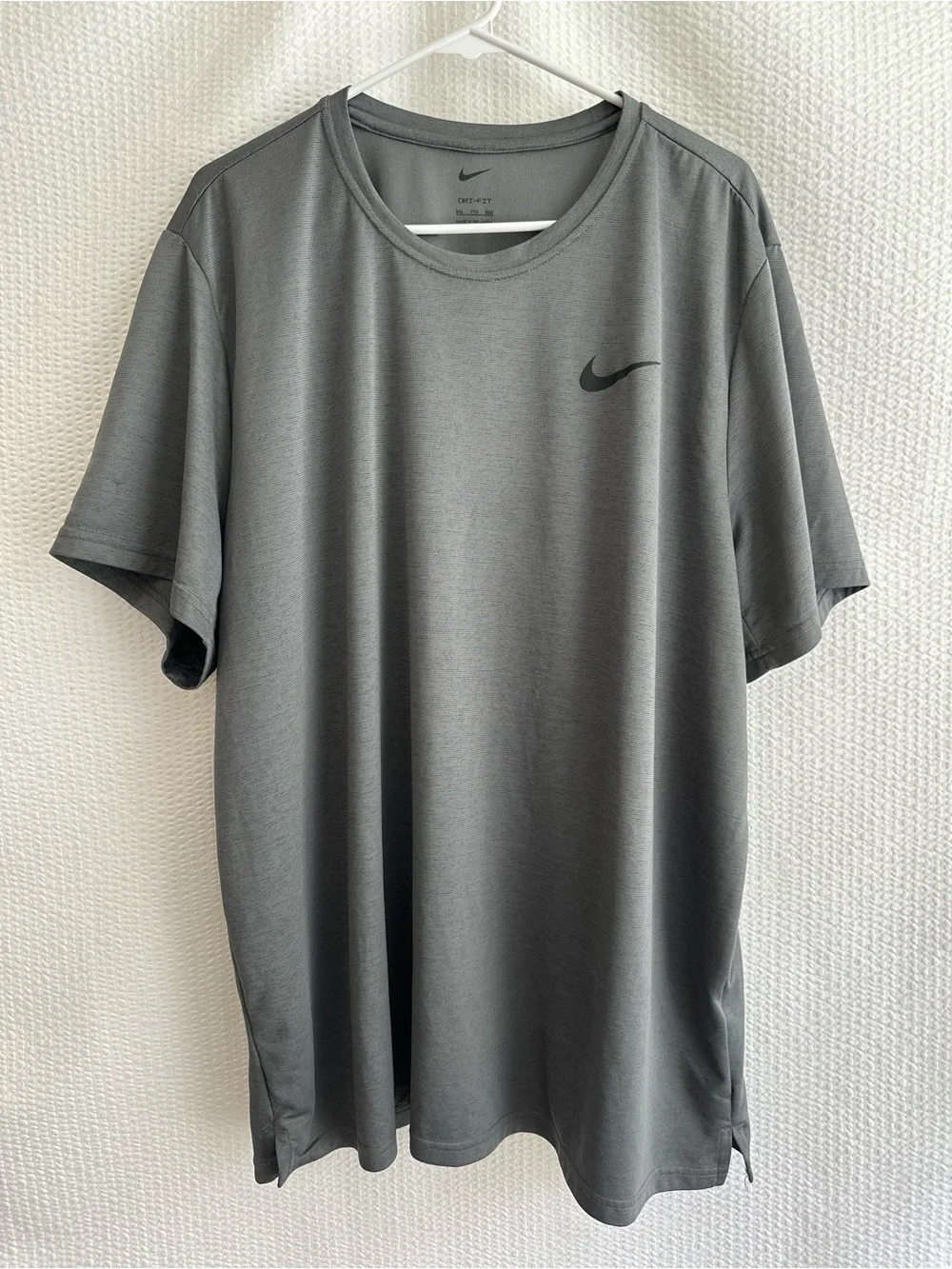 Nike Dri-FIT Men’s 2XL Gray Performance T-Shirt Running Training Gym Tee